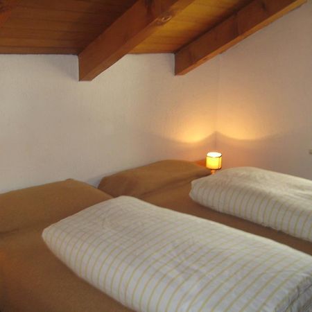 Appartamenti Decrestina Campitello di Fassa Habitación foto